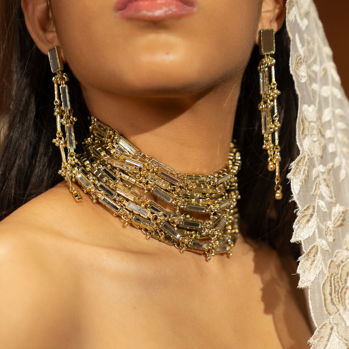 BARQAT THAHAB CHOKER