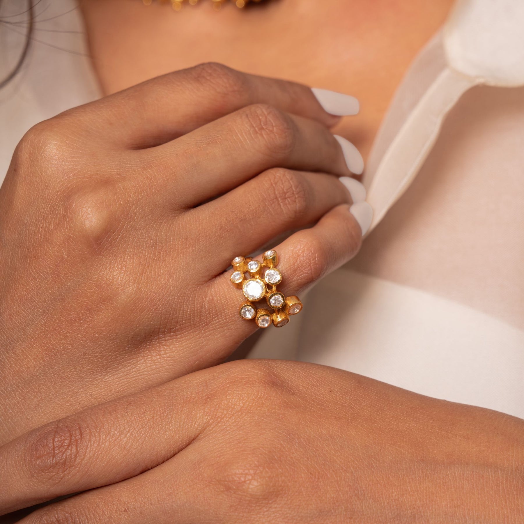CLASSY RING